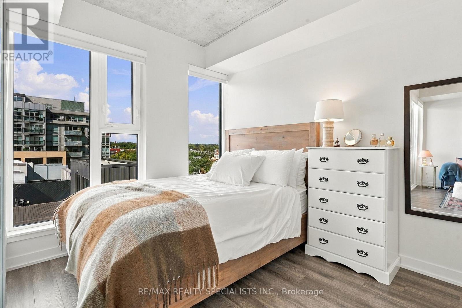 622 - 30 Baseball Place Property Photo 21