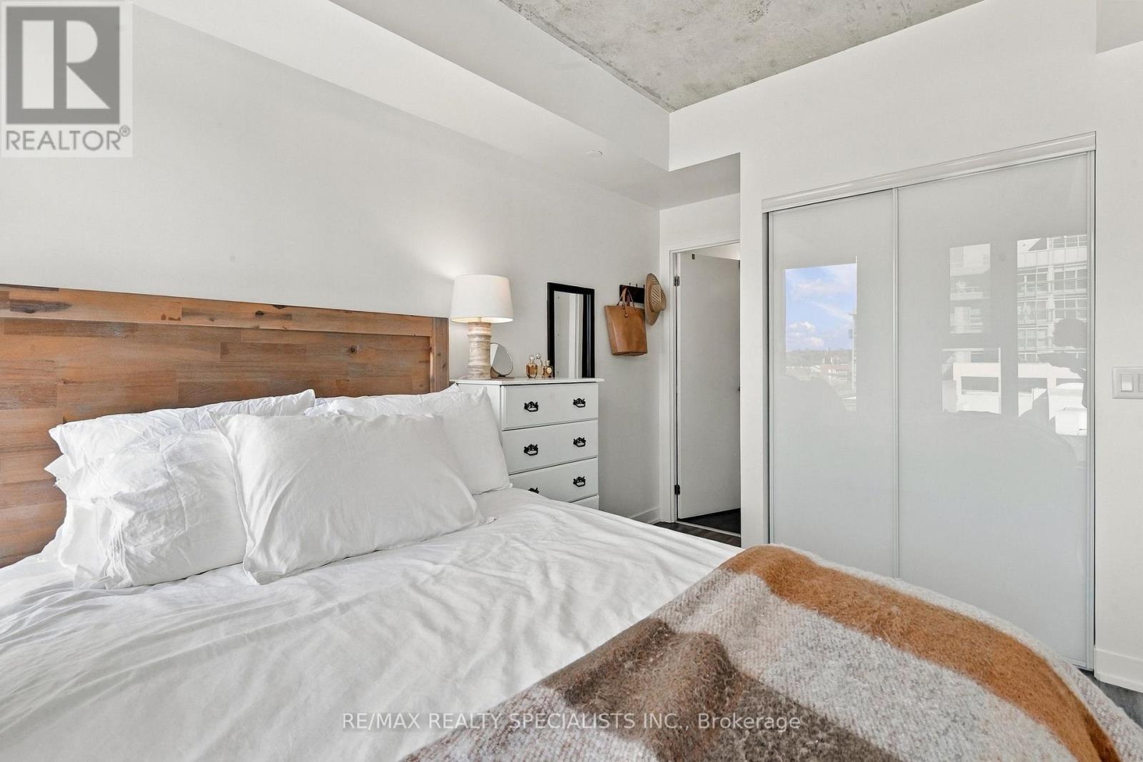 622 - 30 Baseball Place Property Photo 23