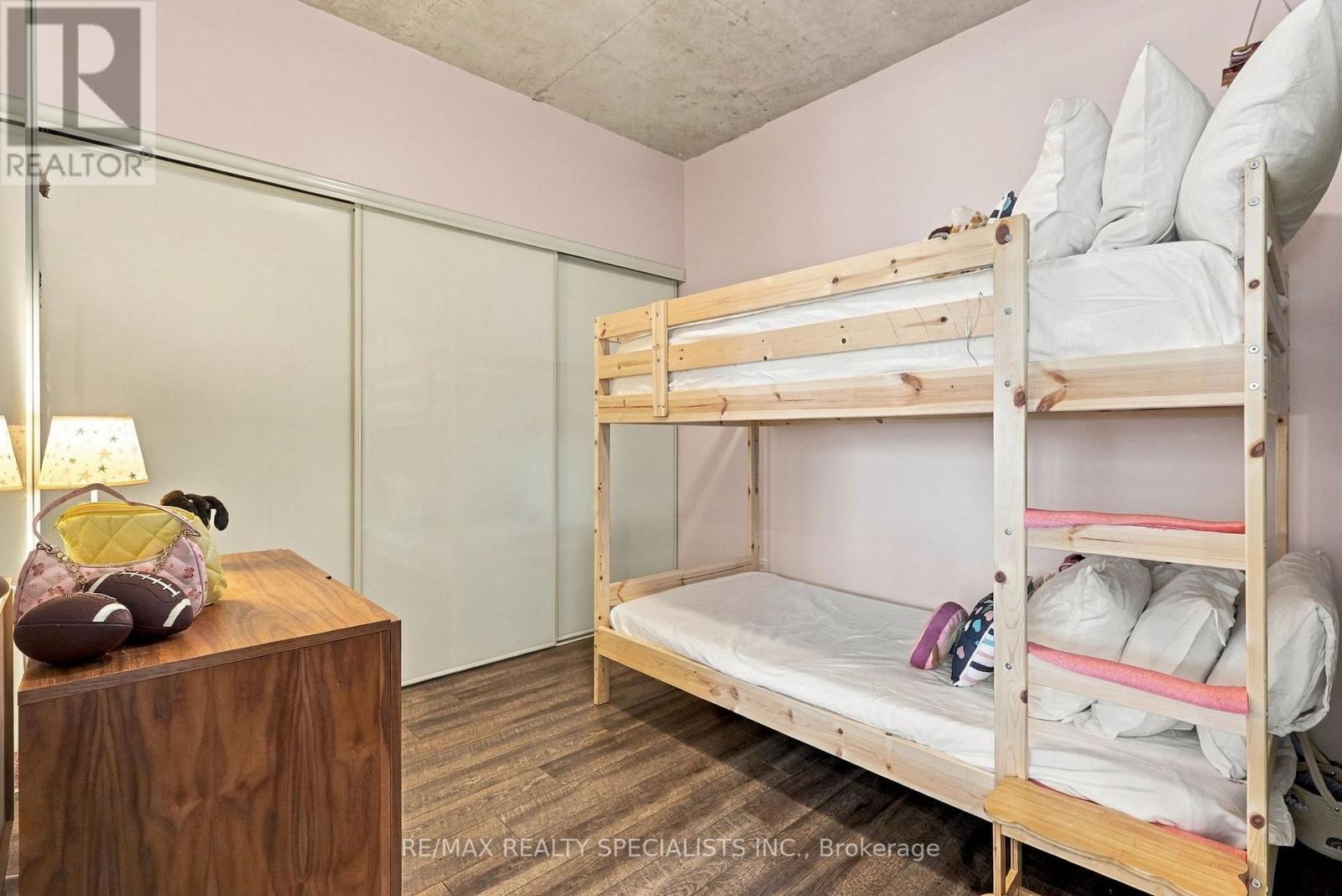622 - 30 Baseball Place Property Photo 28