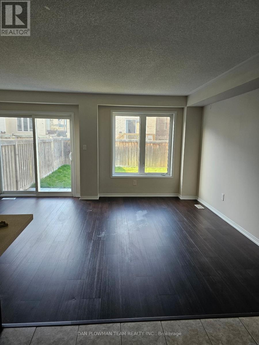 150 Dance Act Avenue Property Photo 4