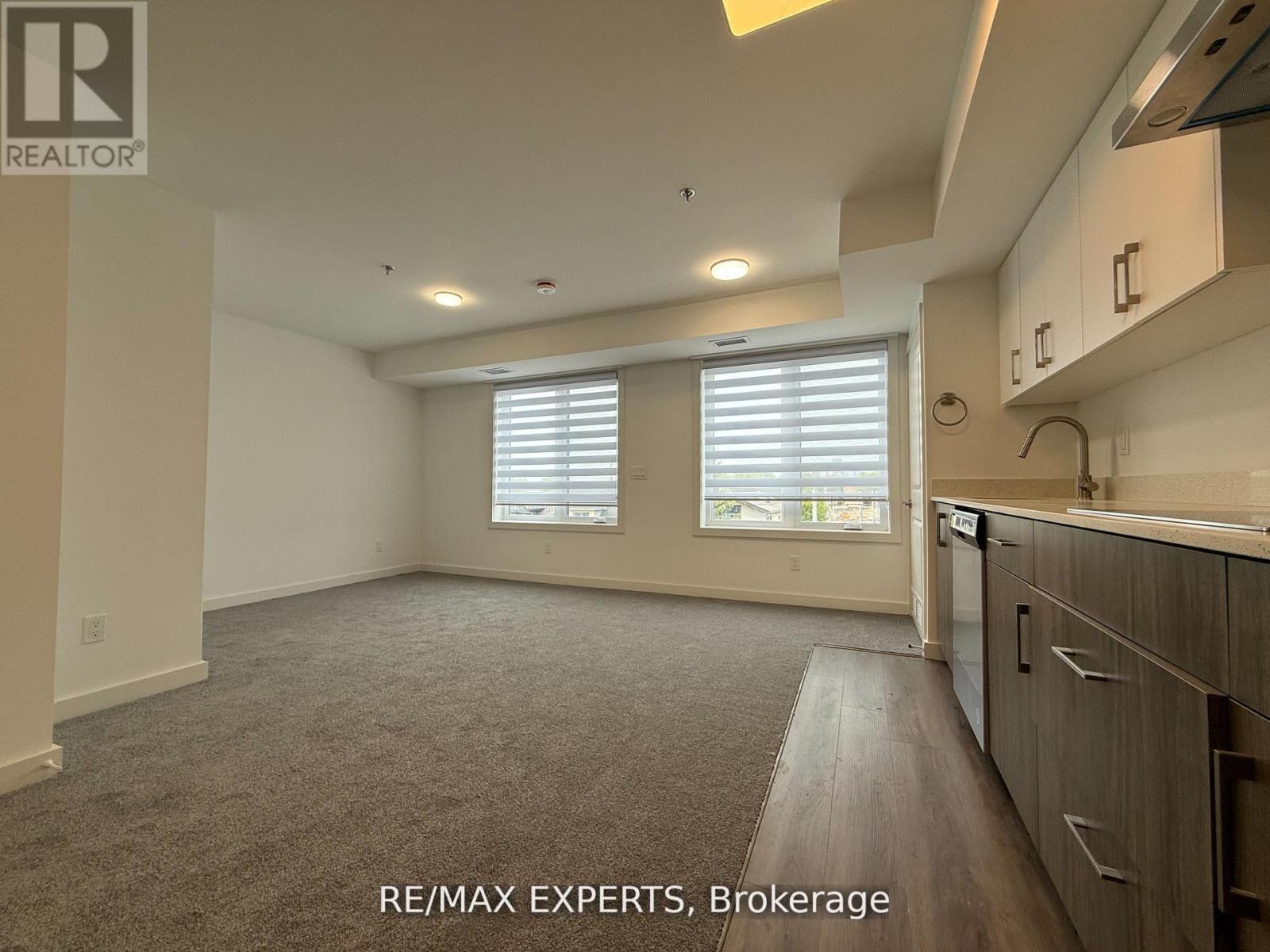 104 - 45 Connaught Avenue Property Photo 6