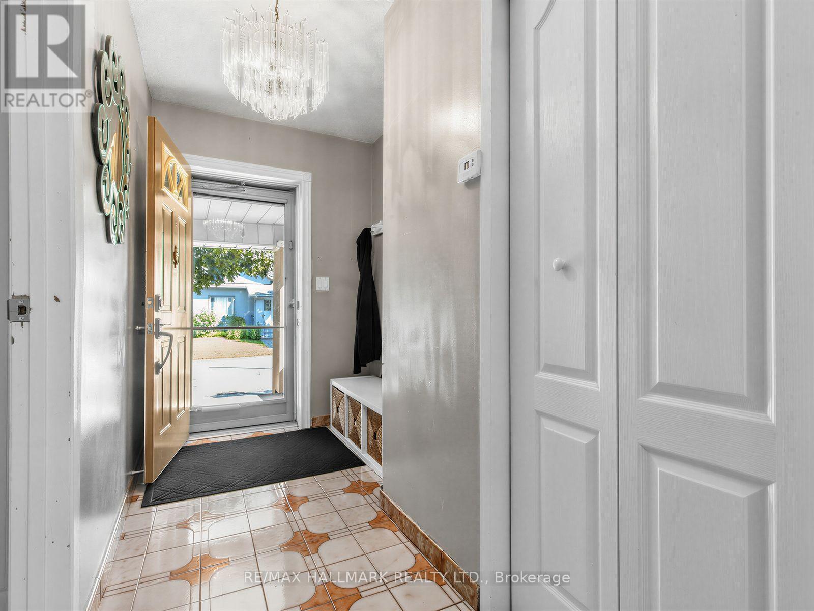 297 Strathmore Boulevard Property Photo 5