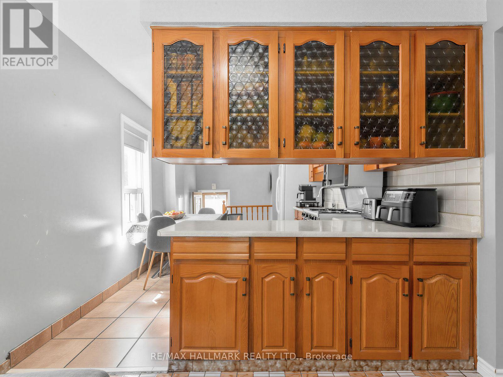 297 Strathmore Boulevard Property Photo 14