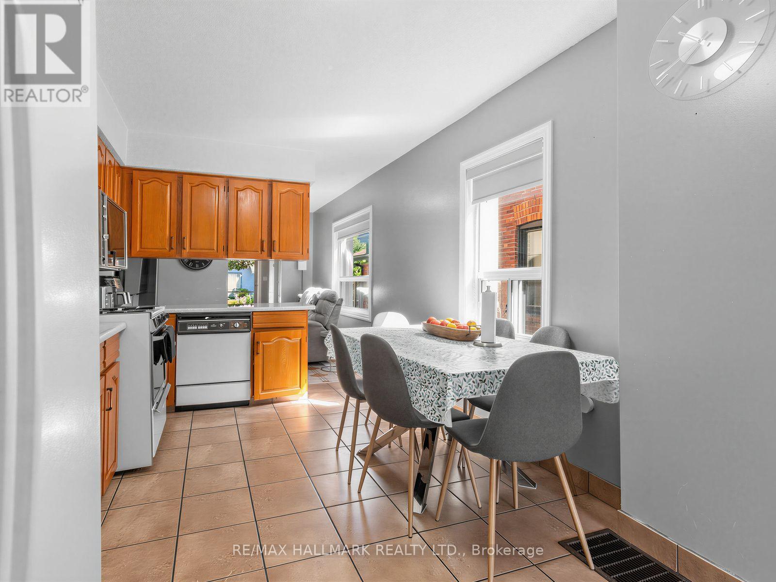 297 Strathmore Boulevard Property Photo 17