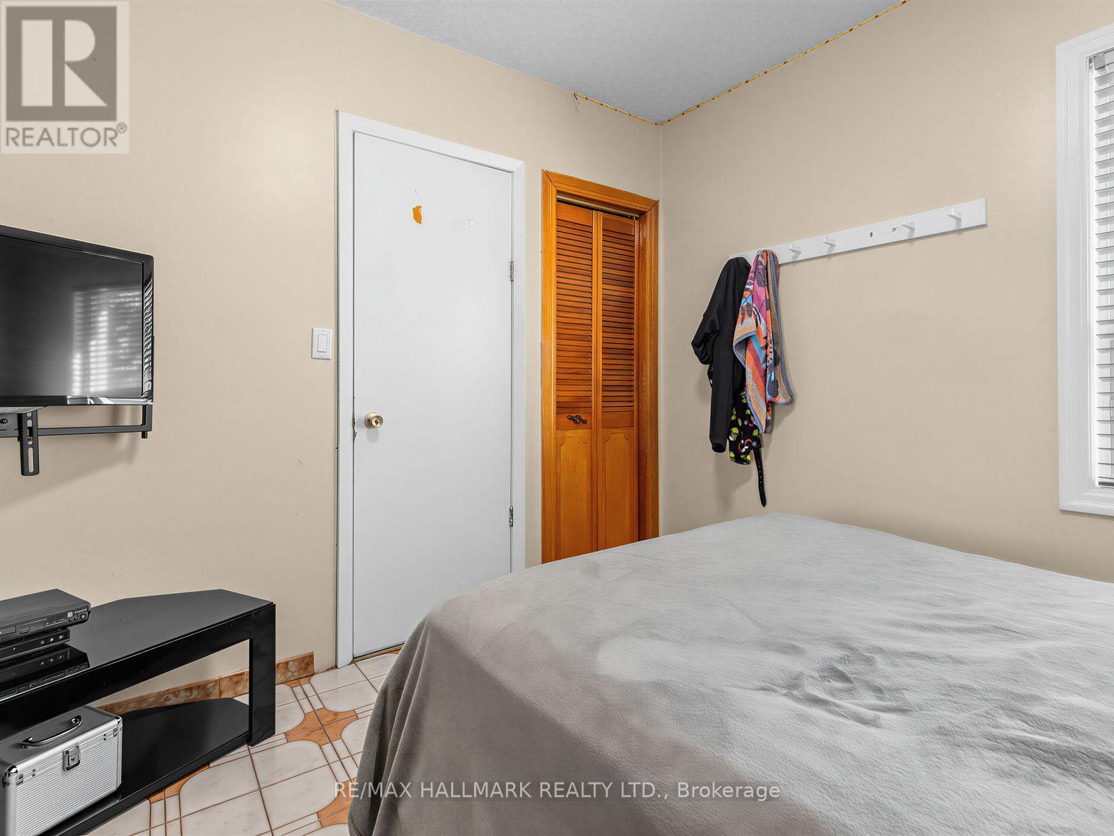 297 Strathmore Boulevard Property Photo 19
