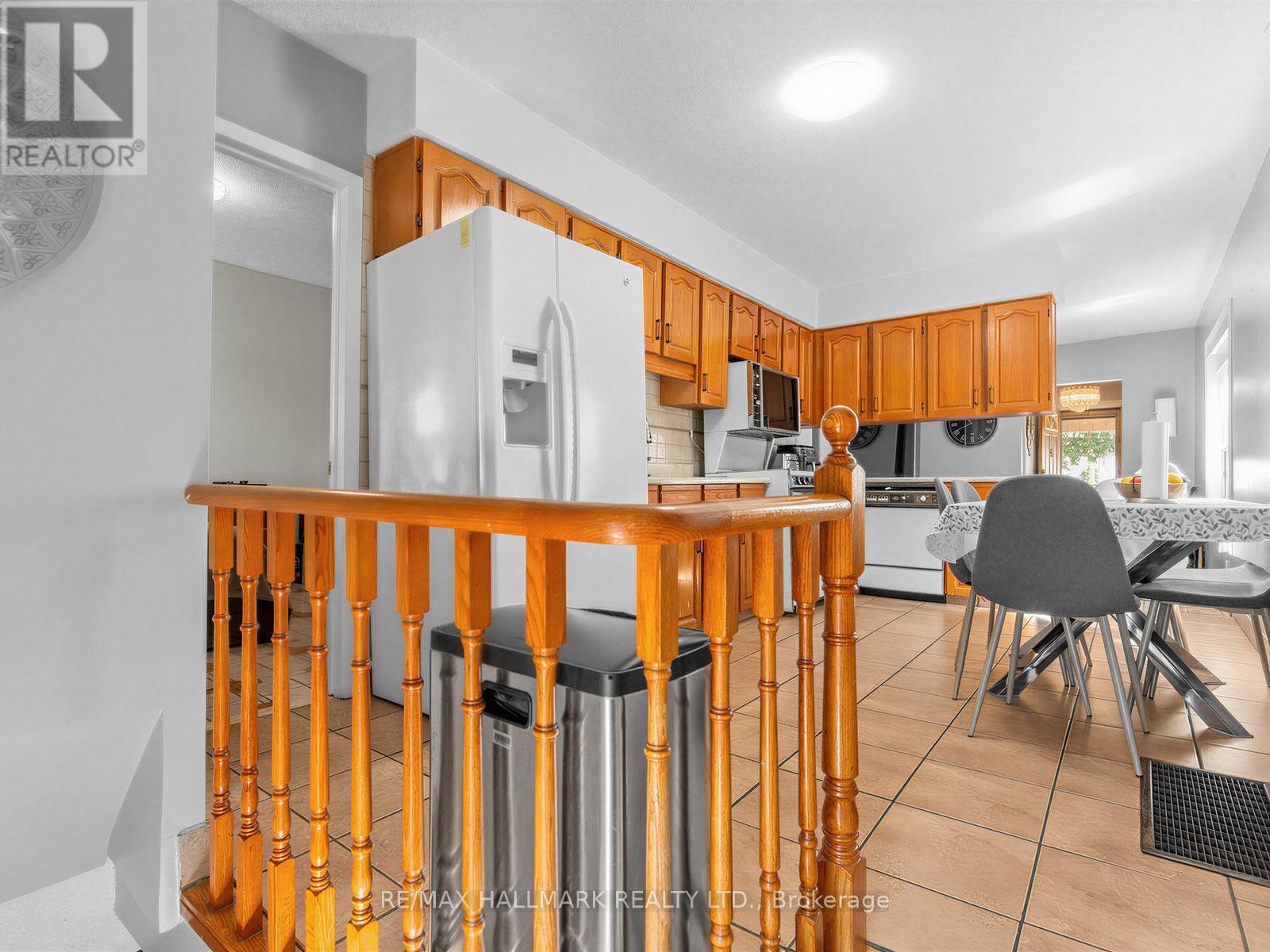297 Strathmore Boulevard Property Photo 22