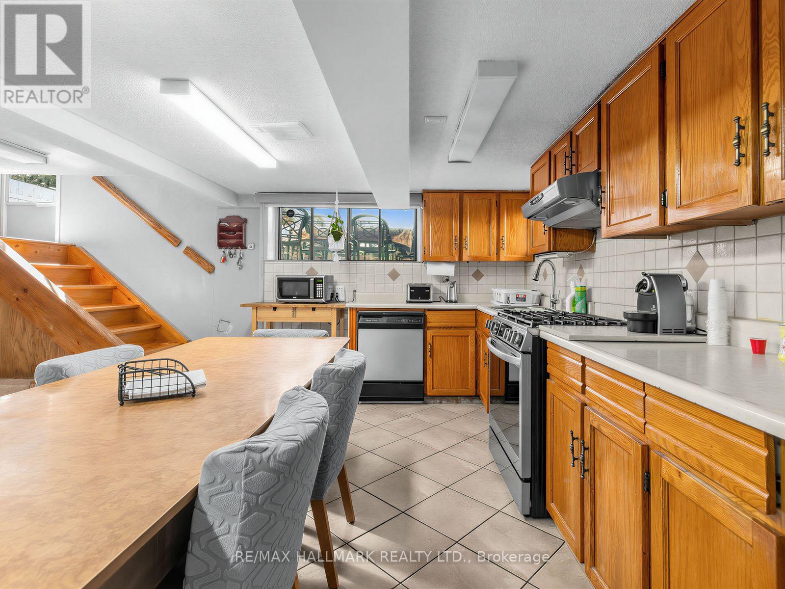 297 Strathmore Boulevard Property Photo 27