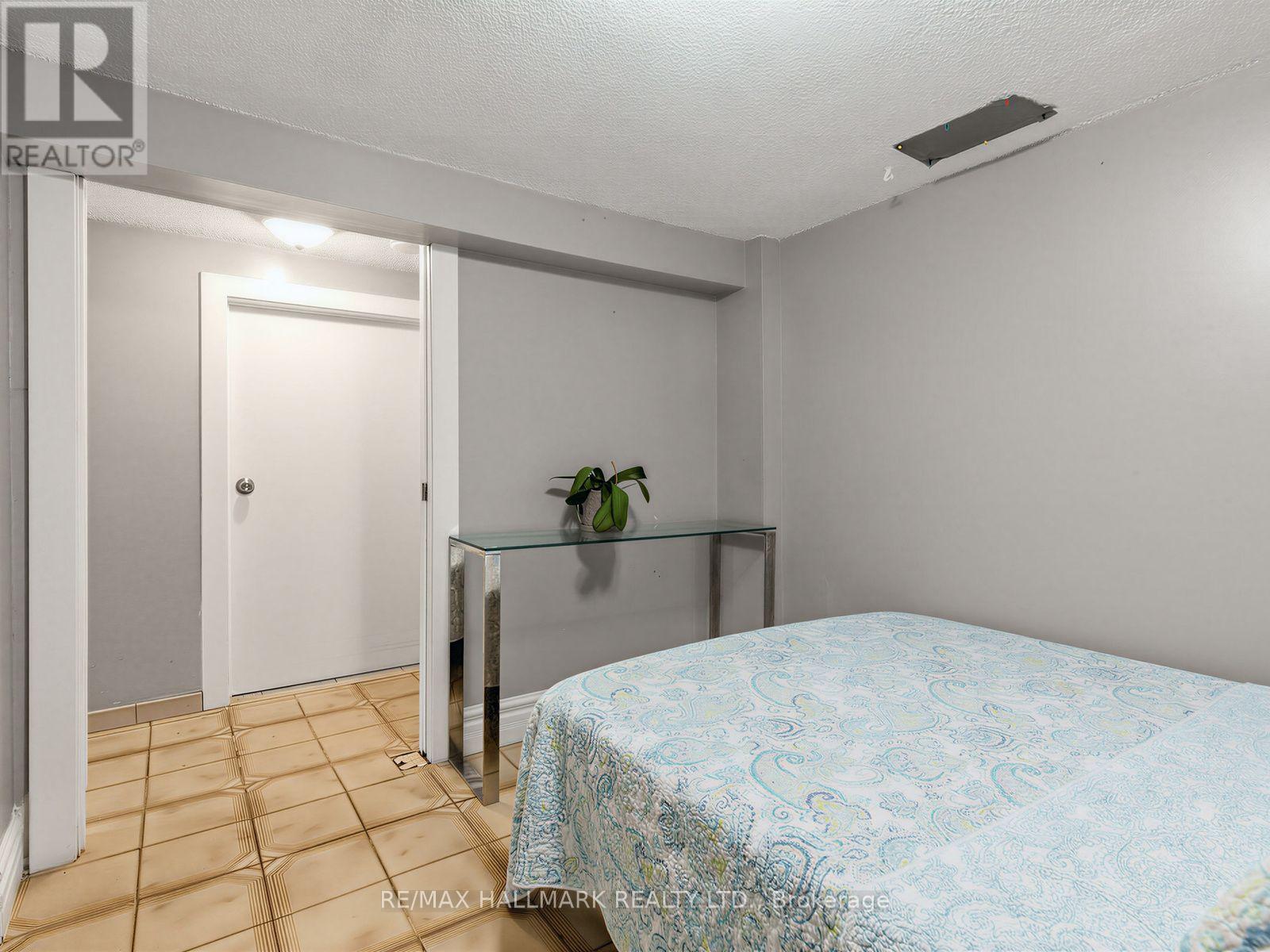 297 Strathmore Boulevard Property Photo 30