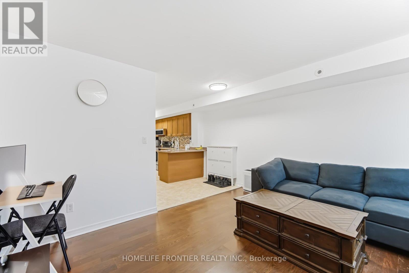207 - 45 Strangford Lane Property Photo 4