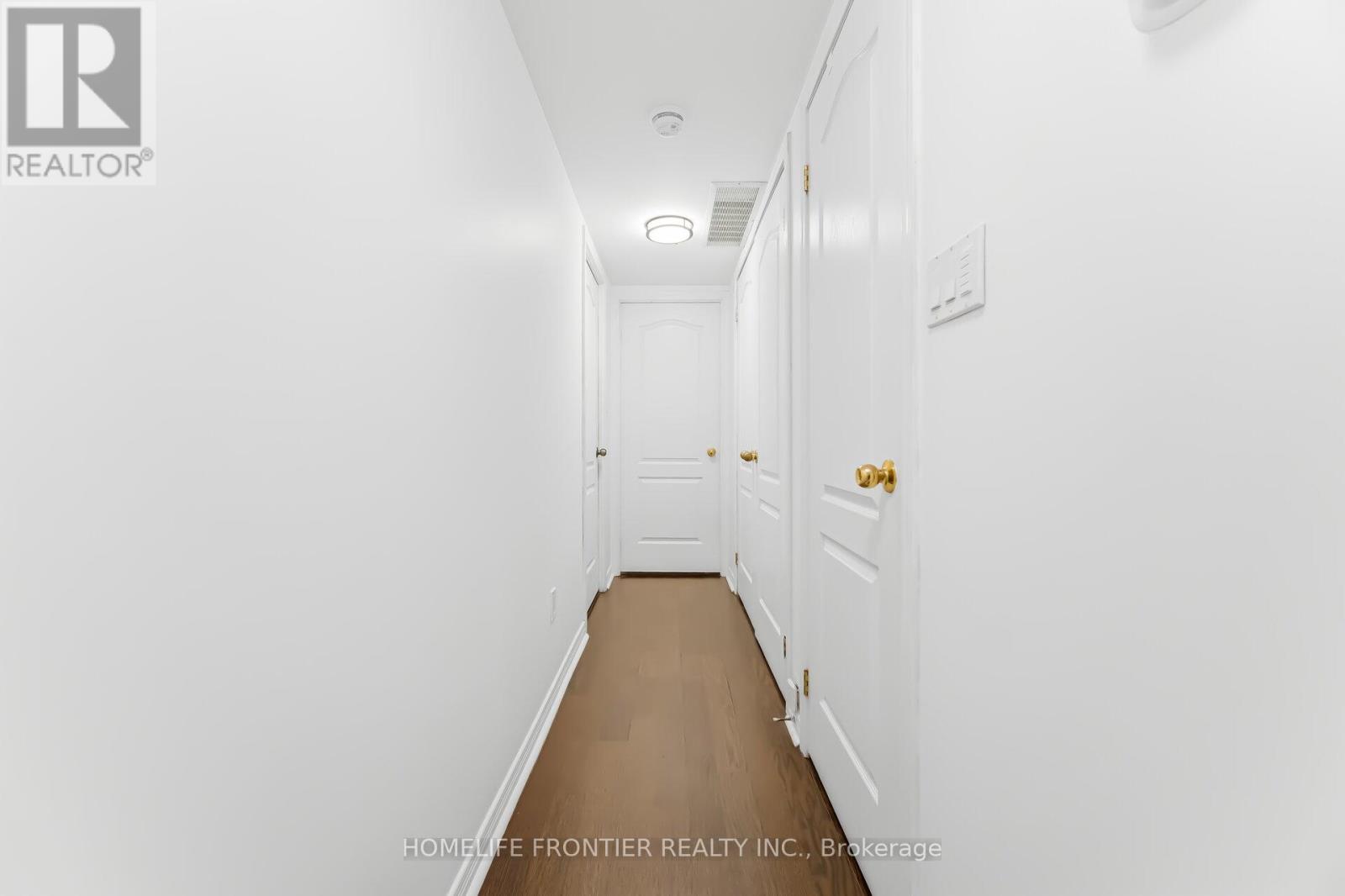 207 - 45 Strangford Lane Property Photo 10