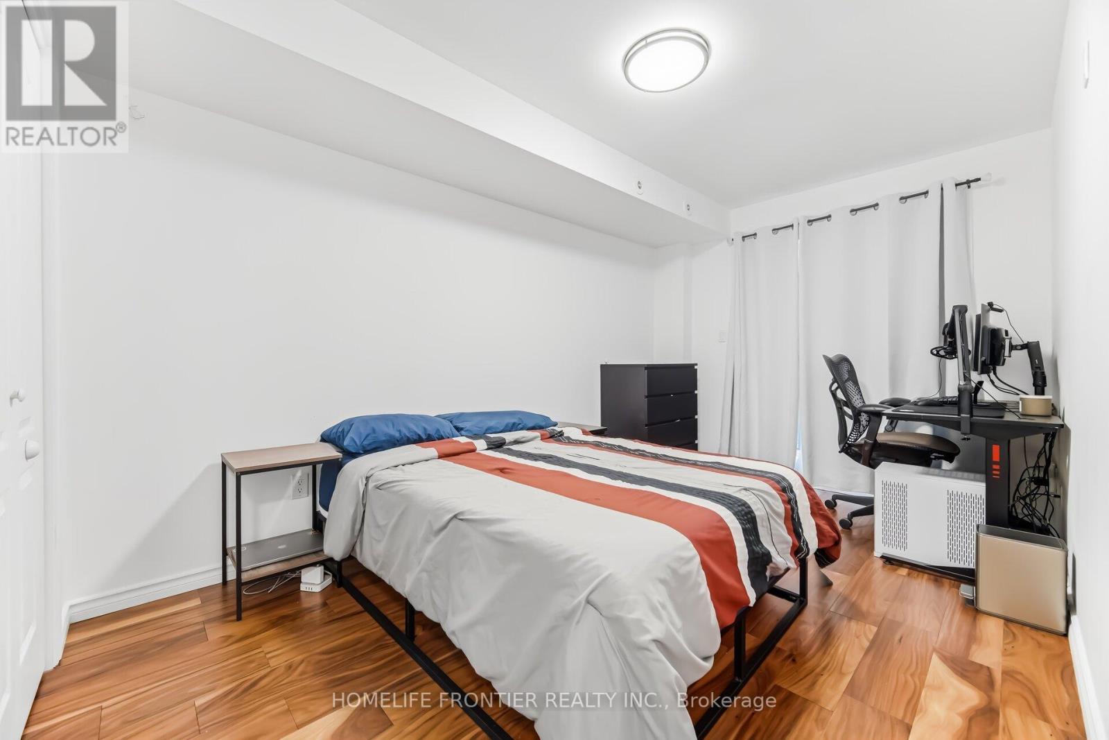 207 - 45 Strangford Lane Property Photo 12
