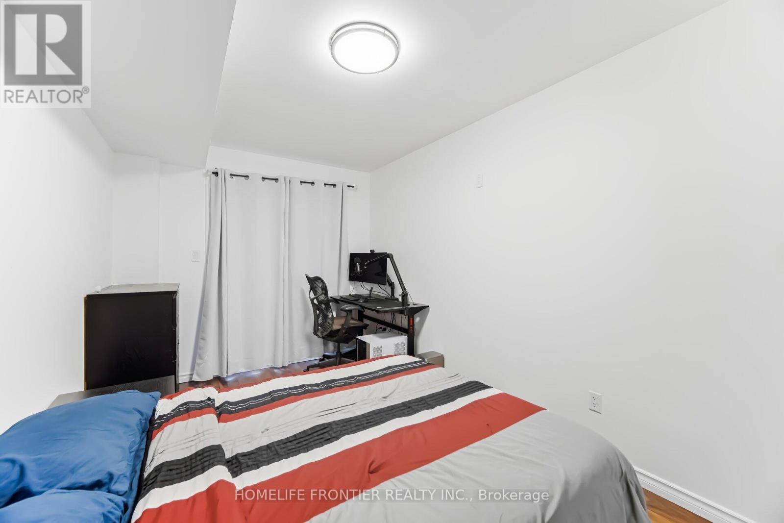 207 - 45 Strangford Lane Property Photo 14