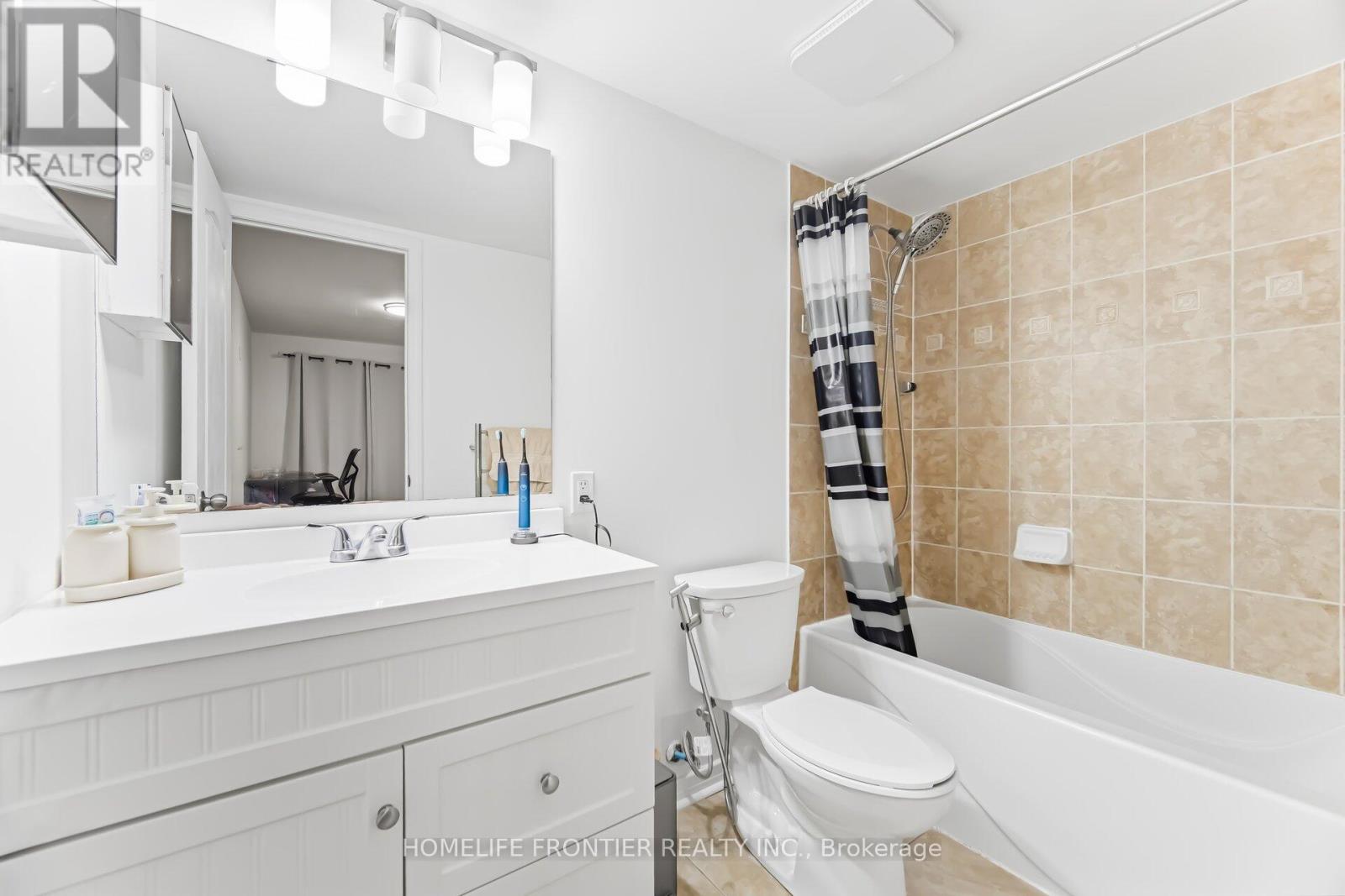 207 - 45 Strangford Lane Property Photo 15
