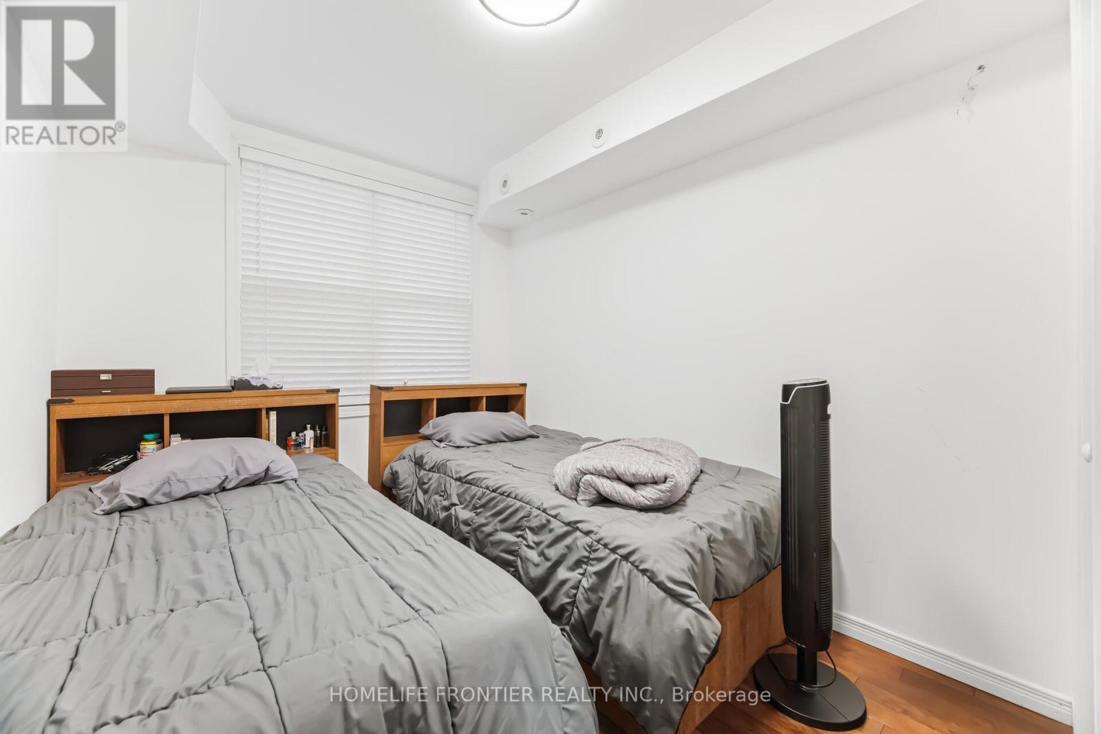 207 - 45 Strangford Lane Property Photo 18