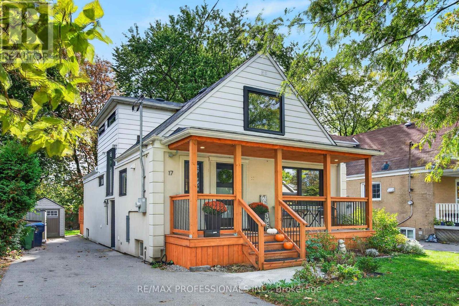 17 Hollydene Road Property Photo 2