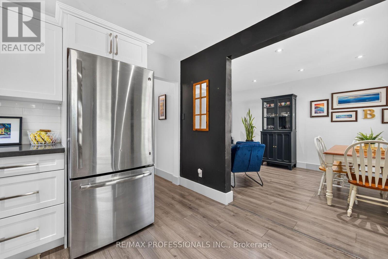 17 Hollydene Road Property Photo 8
