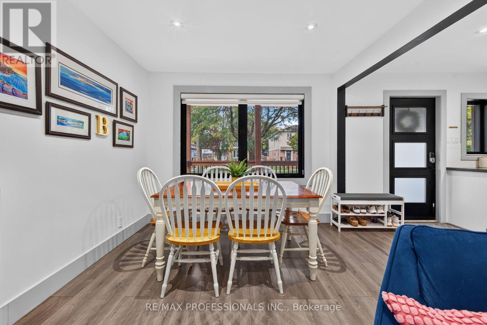 17 Hollydene Road Property Photo 9