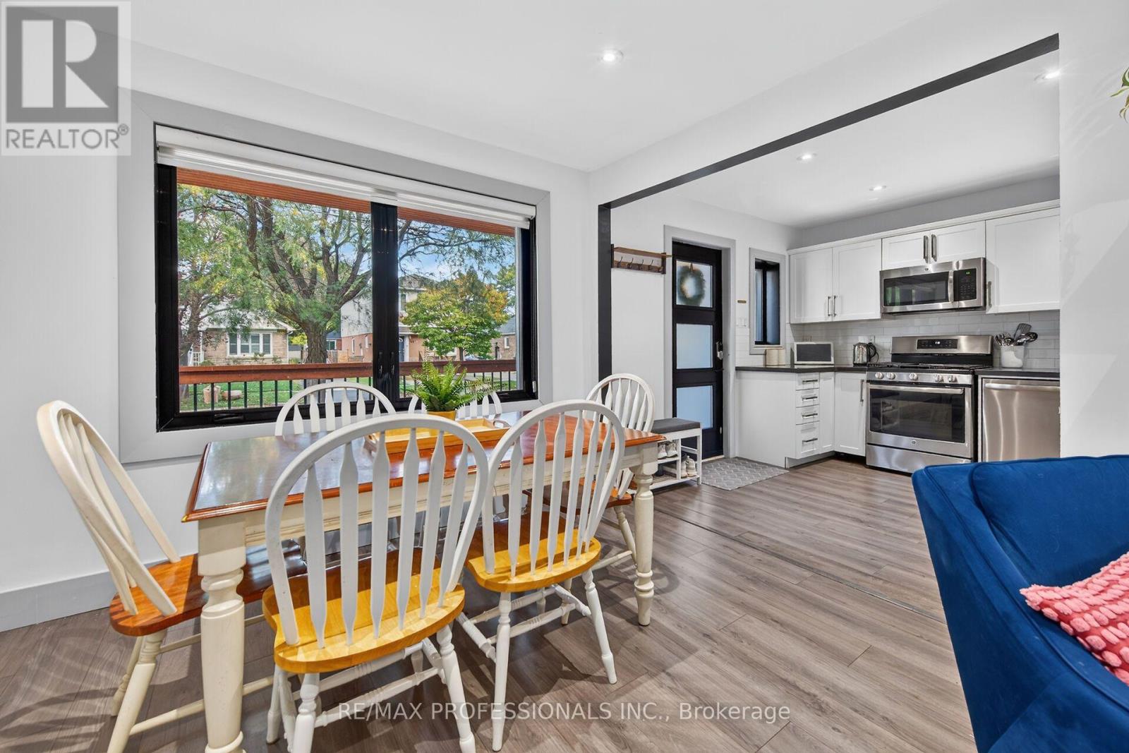 17 Hollydene Road Property Photo 11