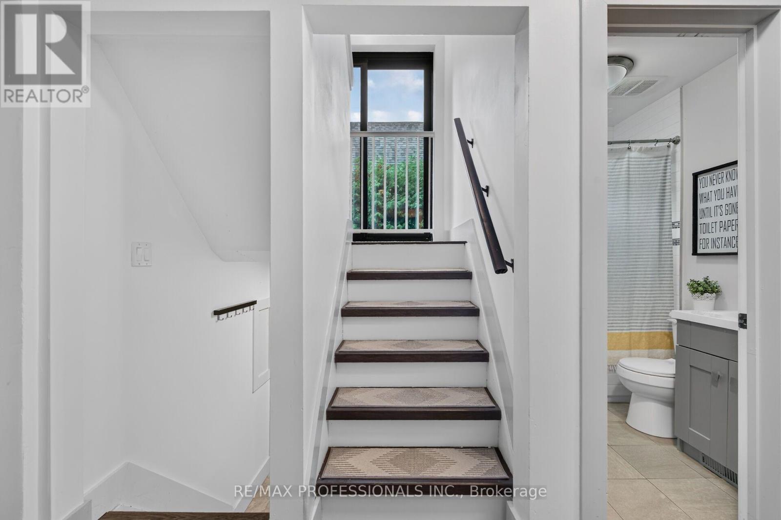 17 Hollydene Road Property Photo 15