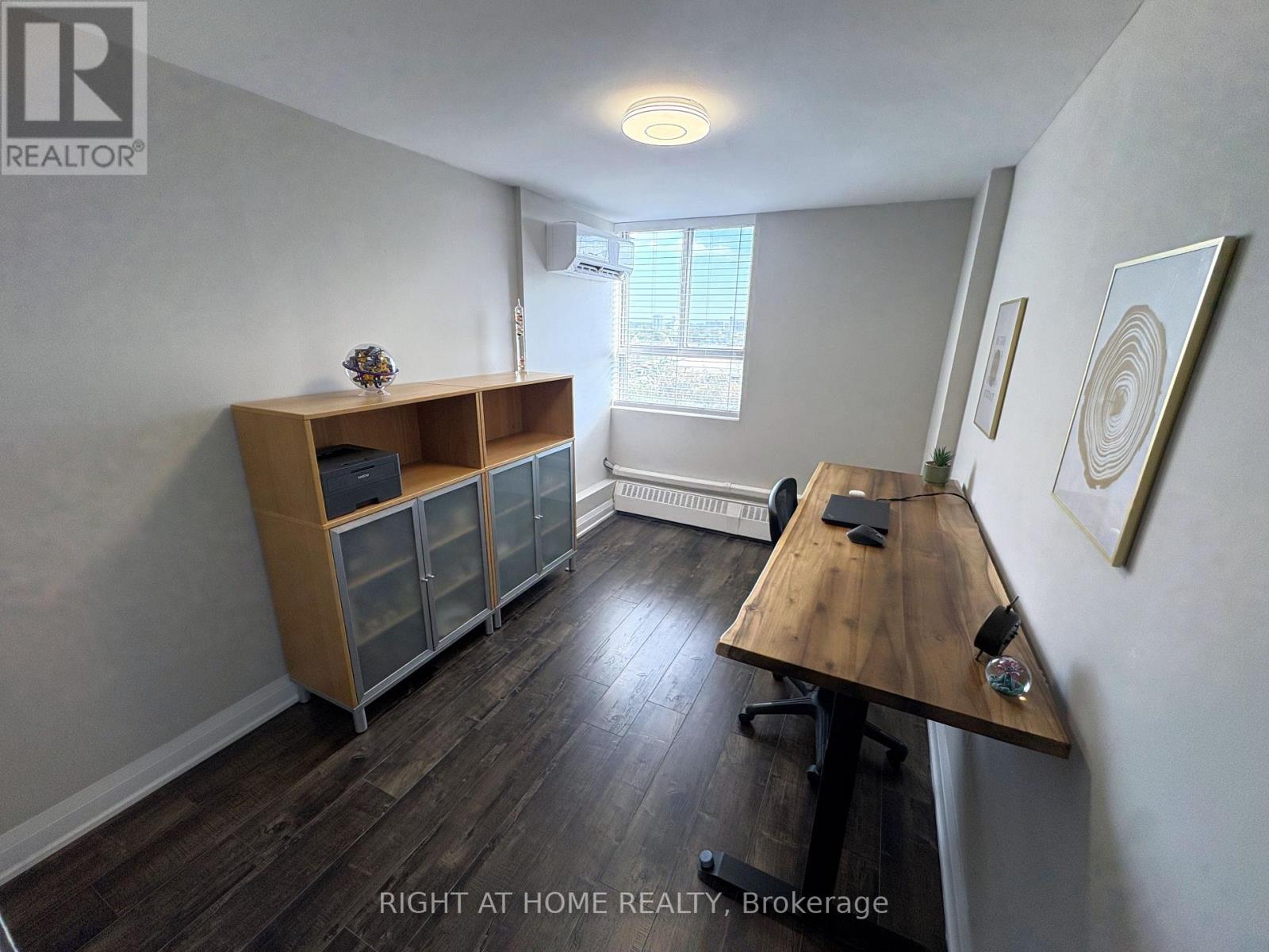 711 - 1950 Kennedy Road Property Photo 17