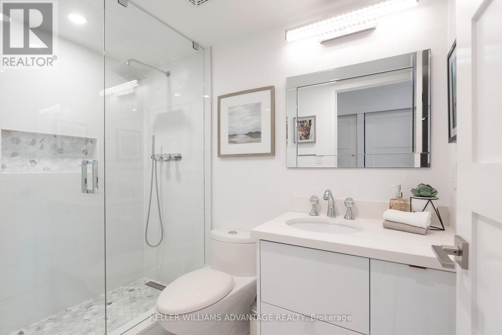 1802 - 1048 Broadview Avenue Property Photo 3
