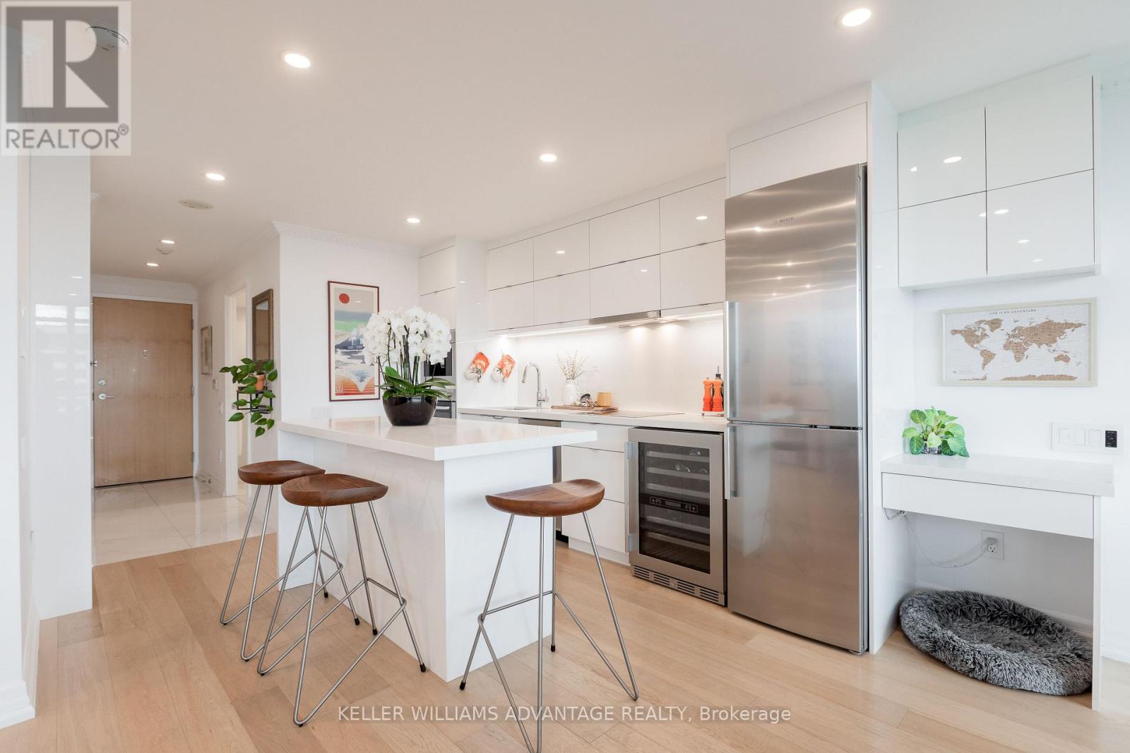 1802 - 1048 Broadview Avenue Property Photo 8