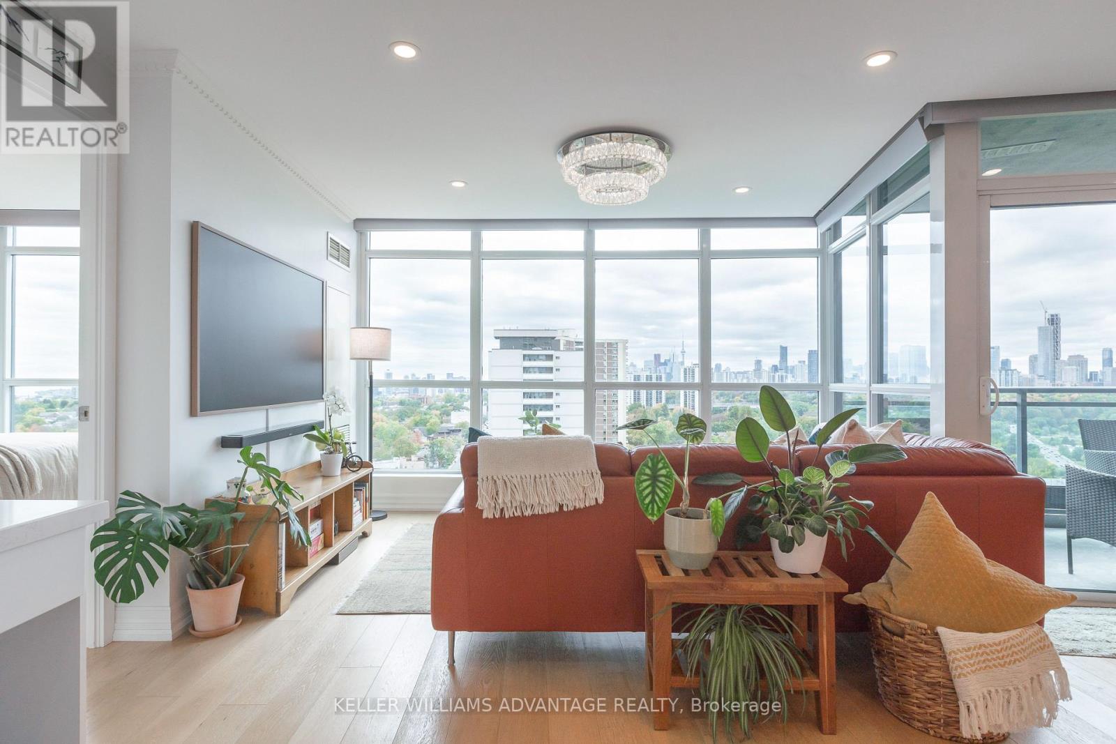 1802 - 1048 Broadview Avenue Property Photo 16