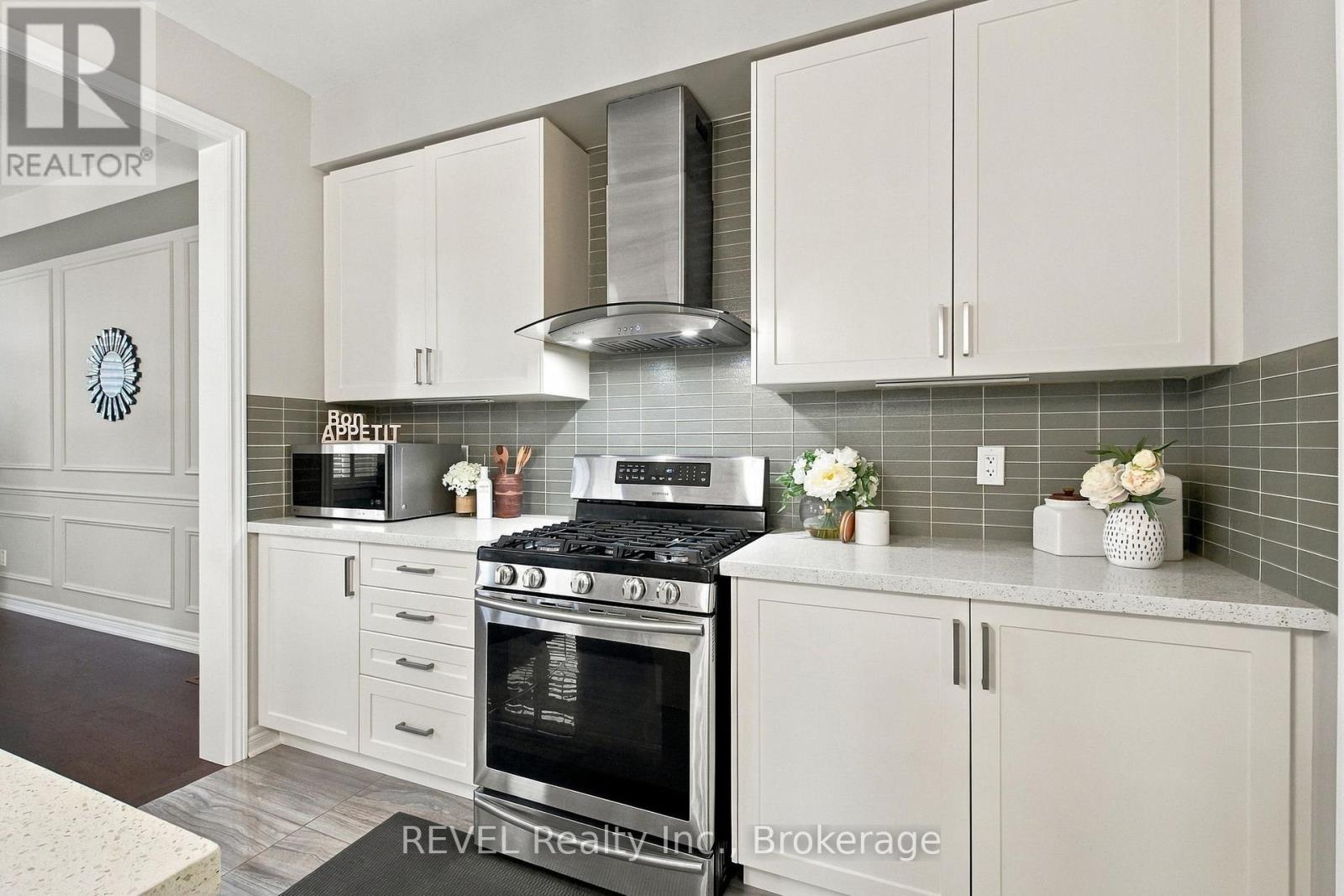 127 Cathedral Drive Property Photo 13