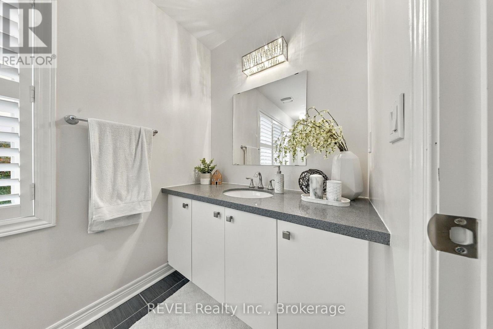 127 Cathedral Drive Property Photo 21