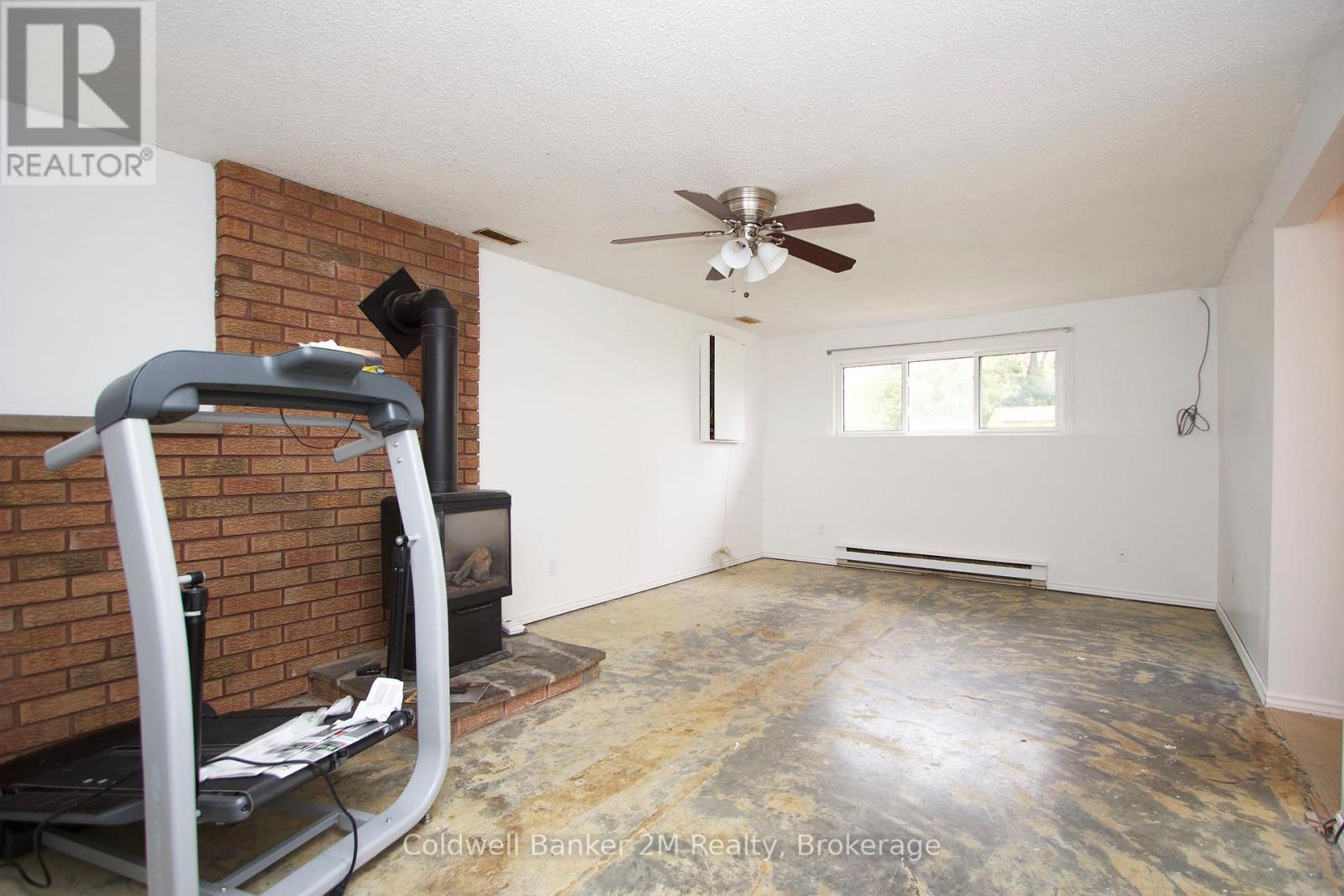 673 Attersley Drive Property Photo 19