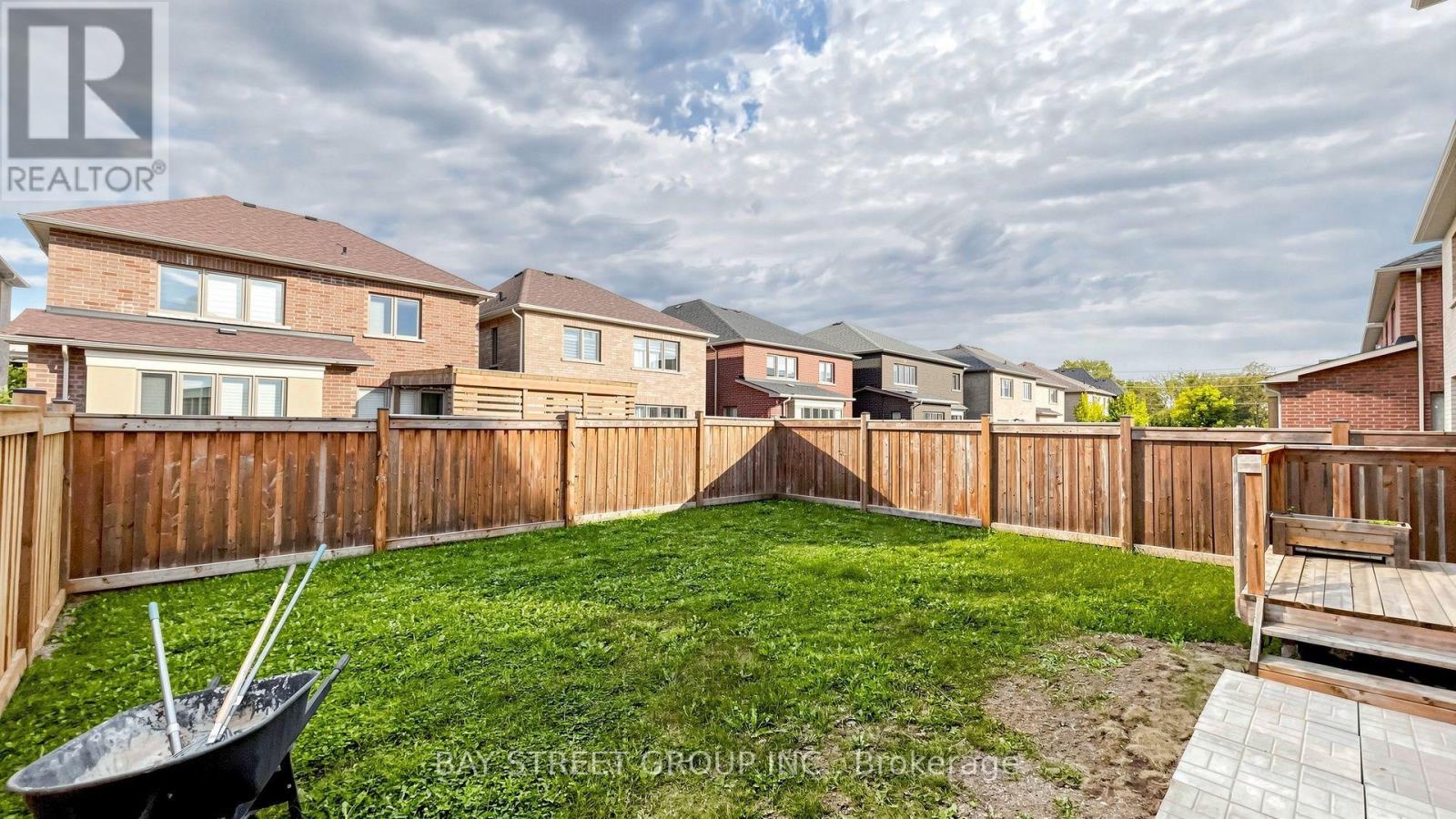 13 Micklefield Avenue Property Photo 46