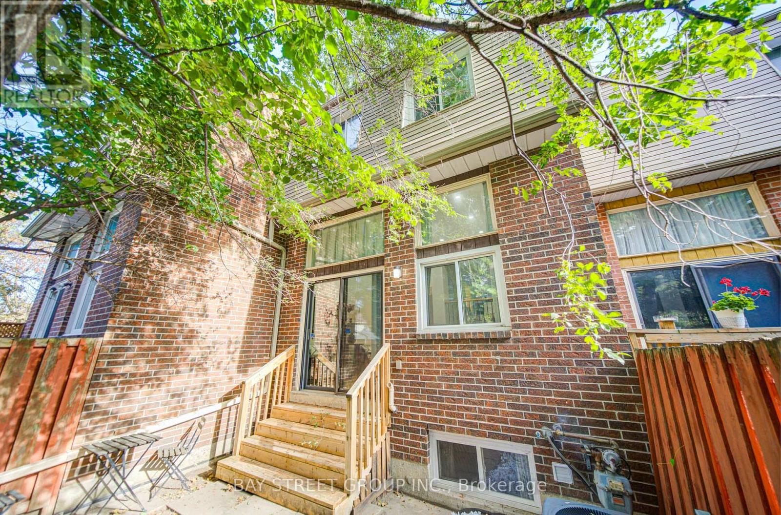 20 - 33 Dundalk Drive Property Photo 26