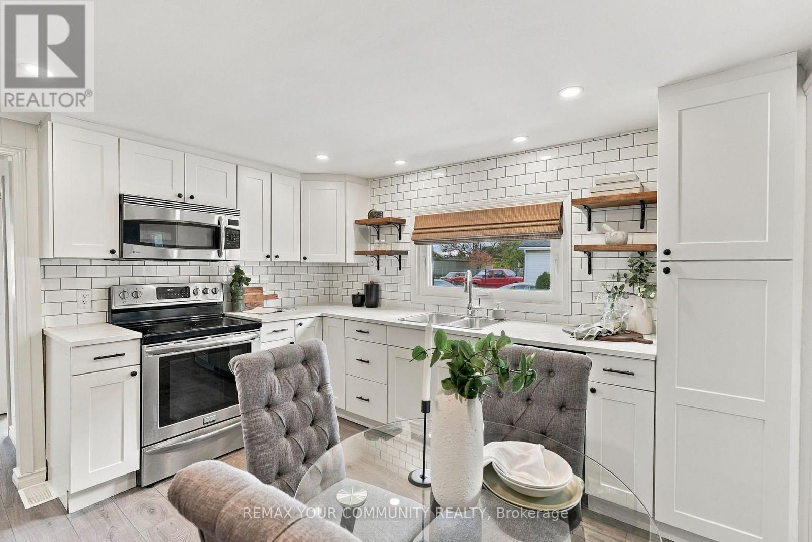 178 Windsor Street Property Photo 8