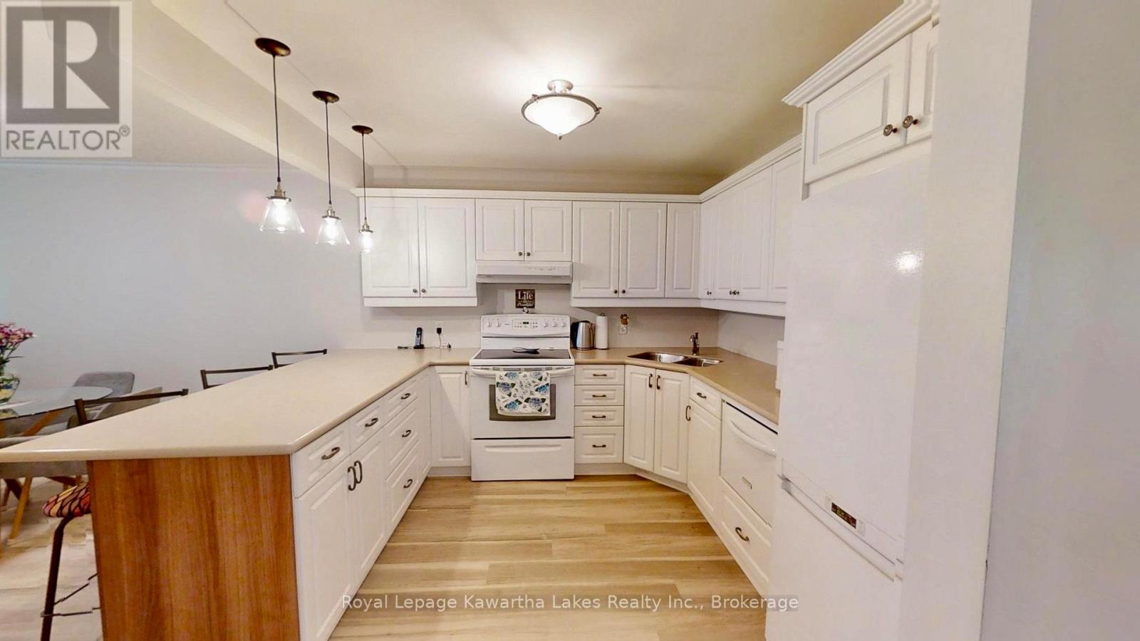 6 - 234 Water Street Property Photo 14