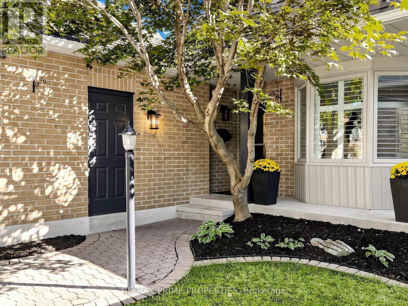 29 Redmond Drive Property Photo 2