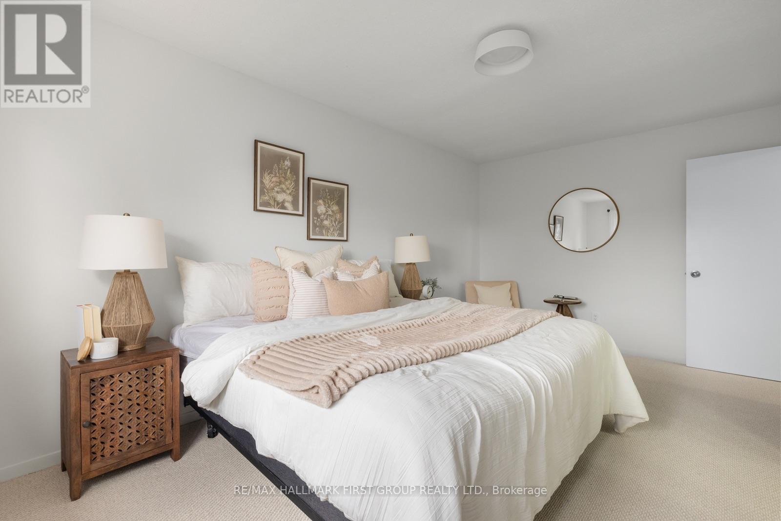 17 Hawkins Crescent Property Photo 13
