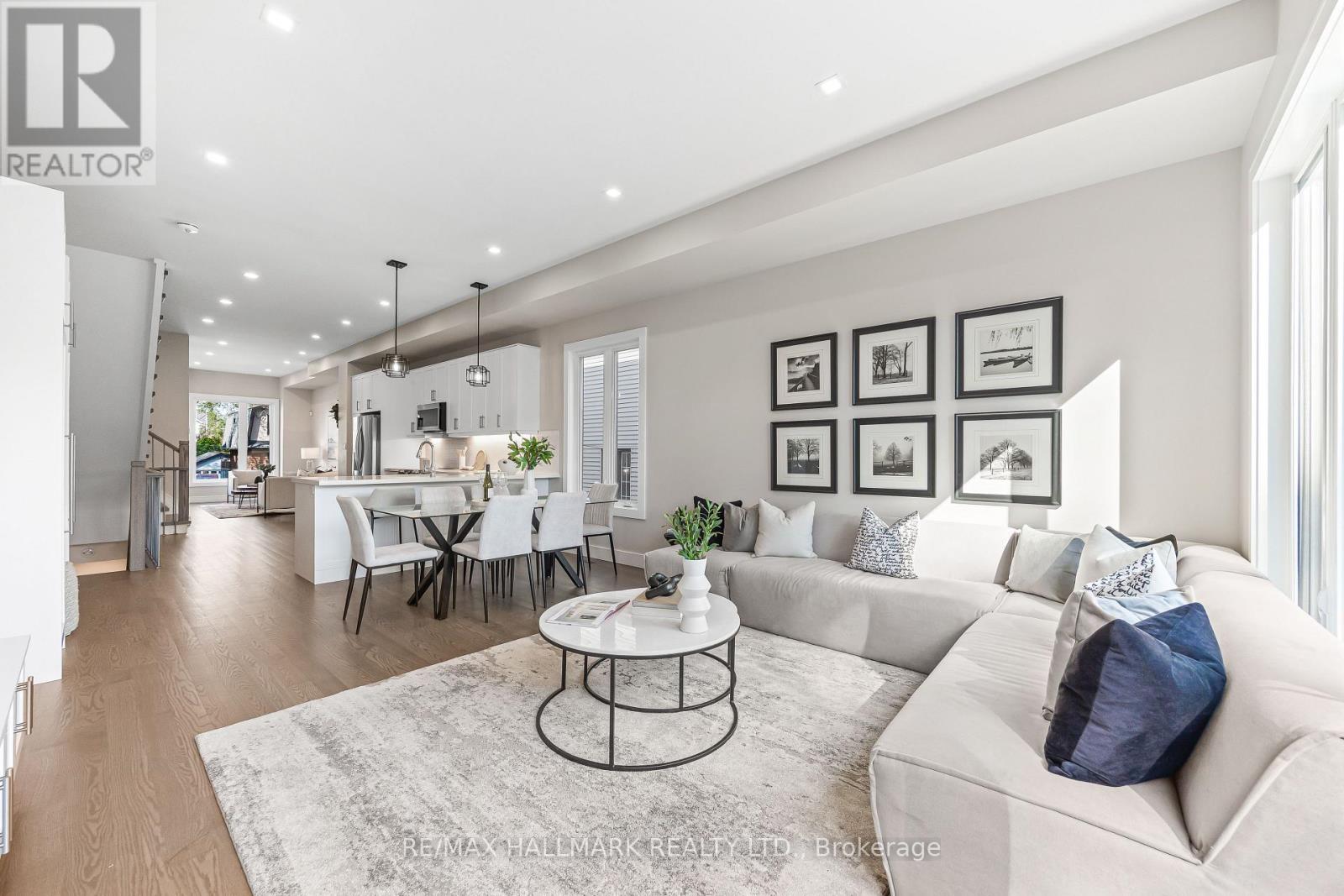 9b Linton Avenue S Property Photo 16