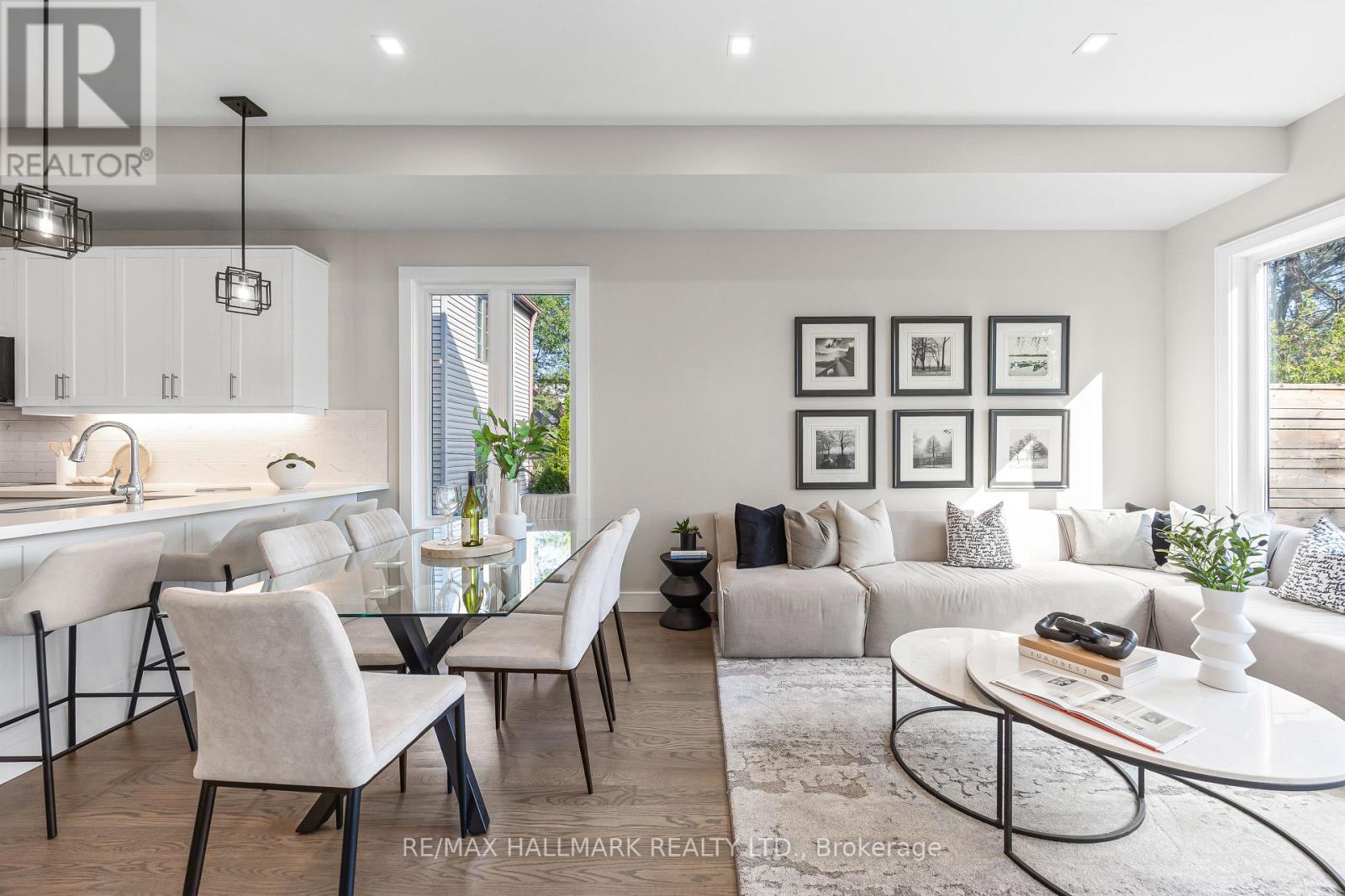 9b Linton Avenue S Property Photo 17