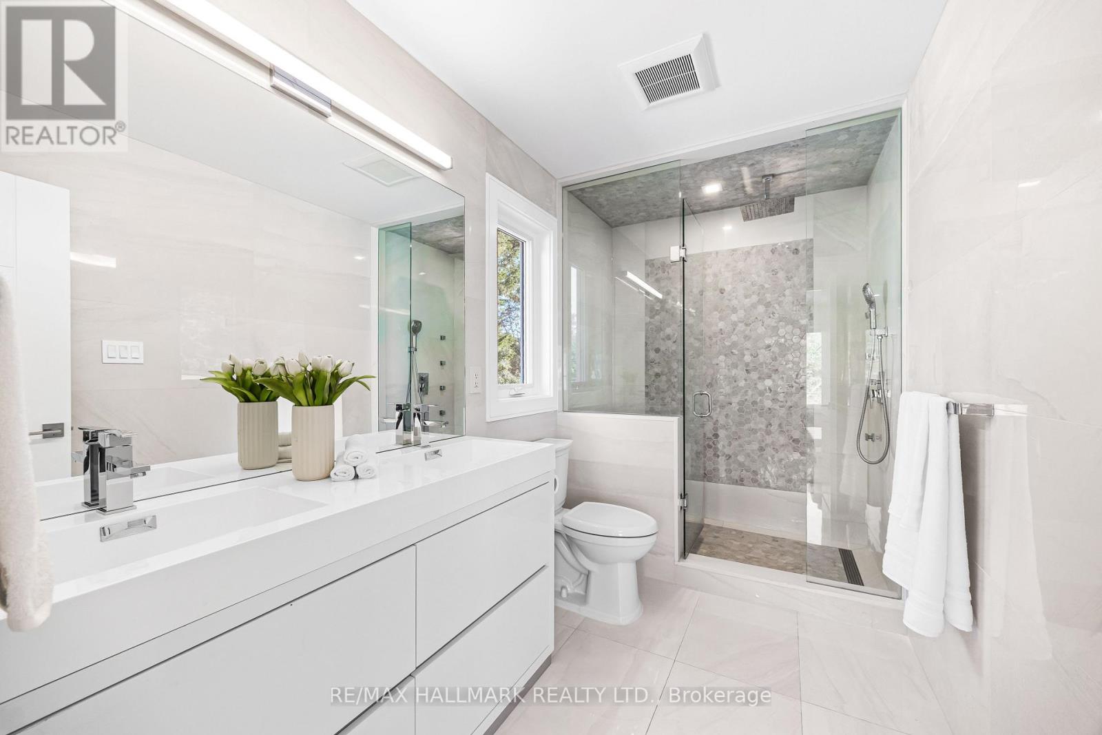 9b Linton Avenue S Property Photo 24