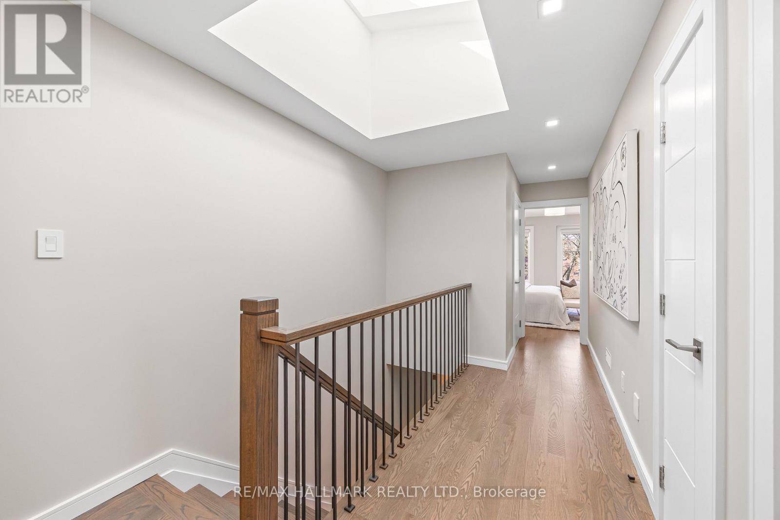 9b Linton Avenue S Property Photo 25