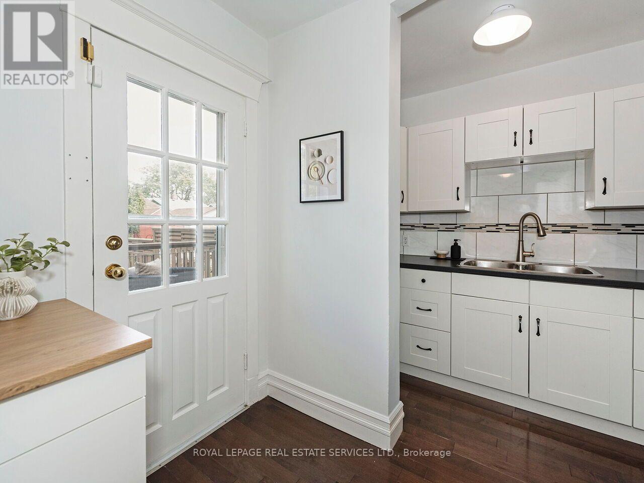 62 Newmarket Avenue Property Photo 18