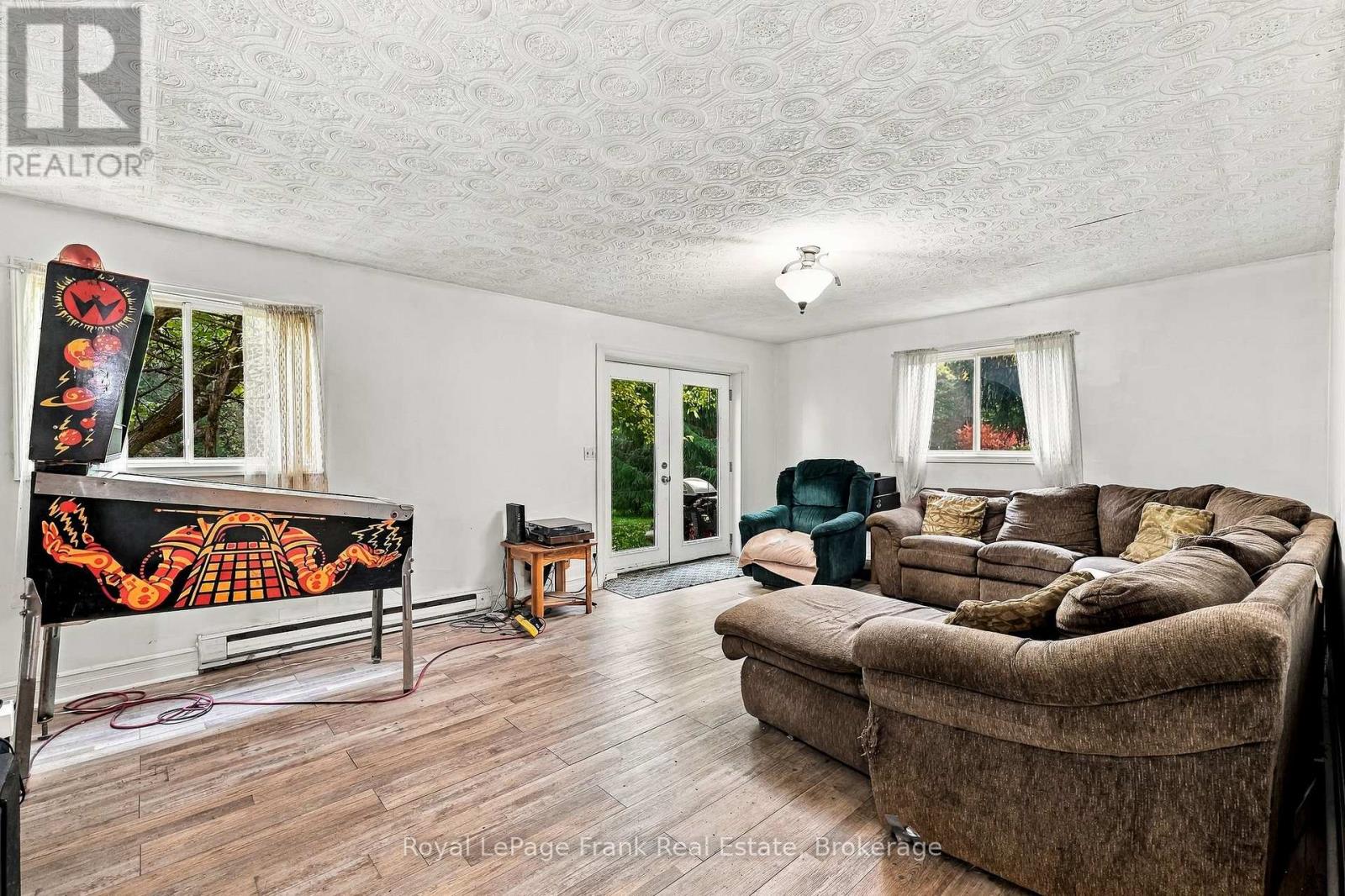 120 Aldred Drive Property Photo 10