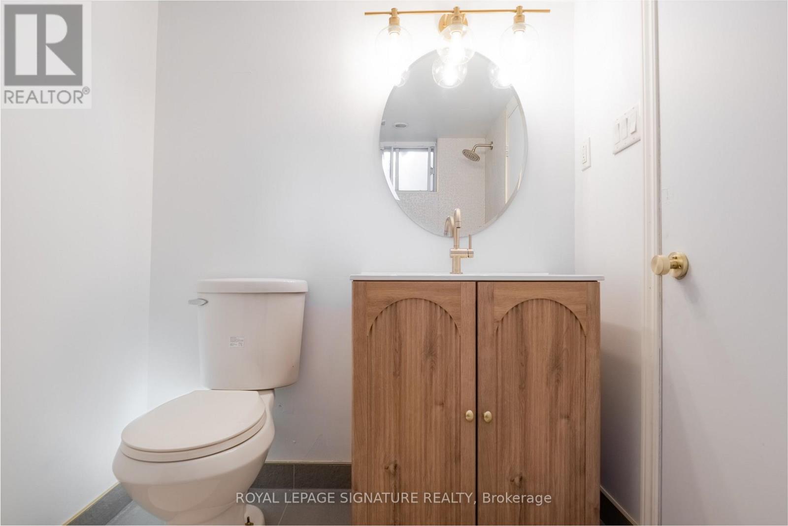 Lower - 695 Woodbine Avenue Property Photo 23