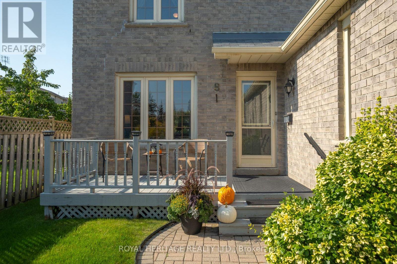 8 Dakin Drive Property Photo 3