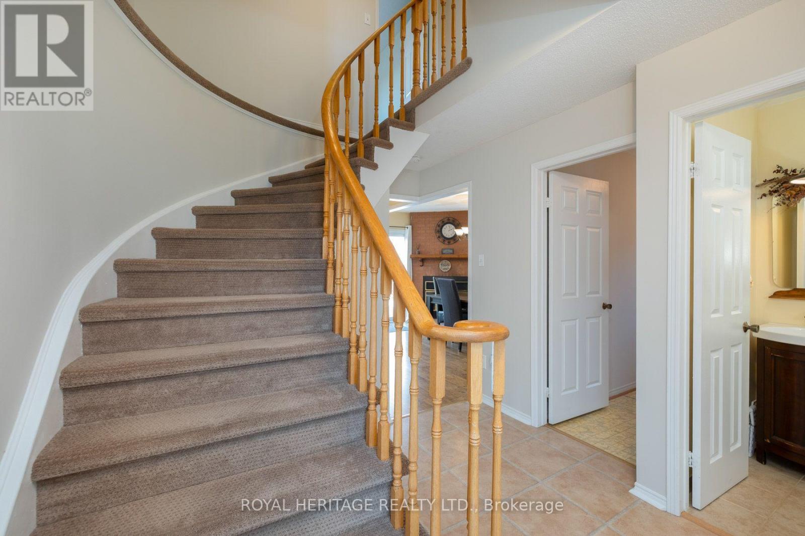 8 Dakin Drive Property Photo 7