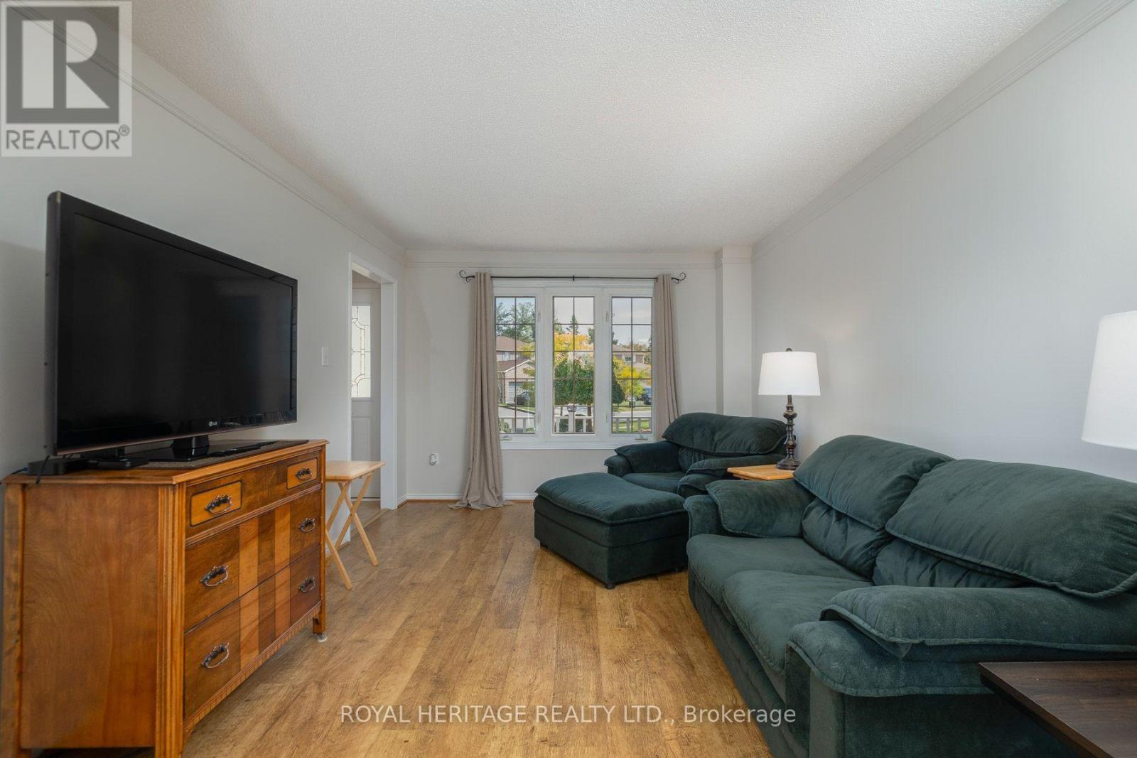 8 Dakin Drive Property Photo 17