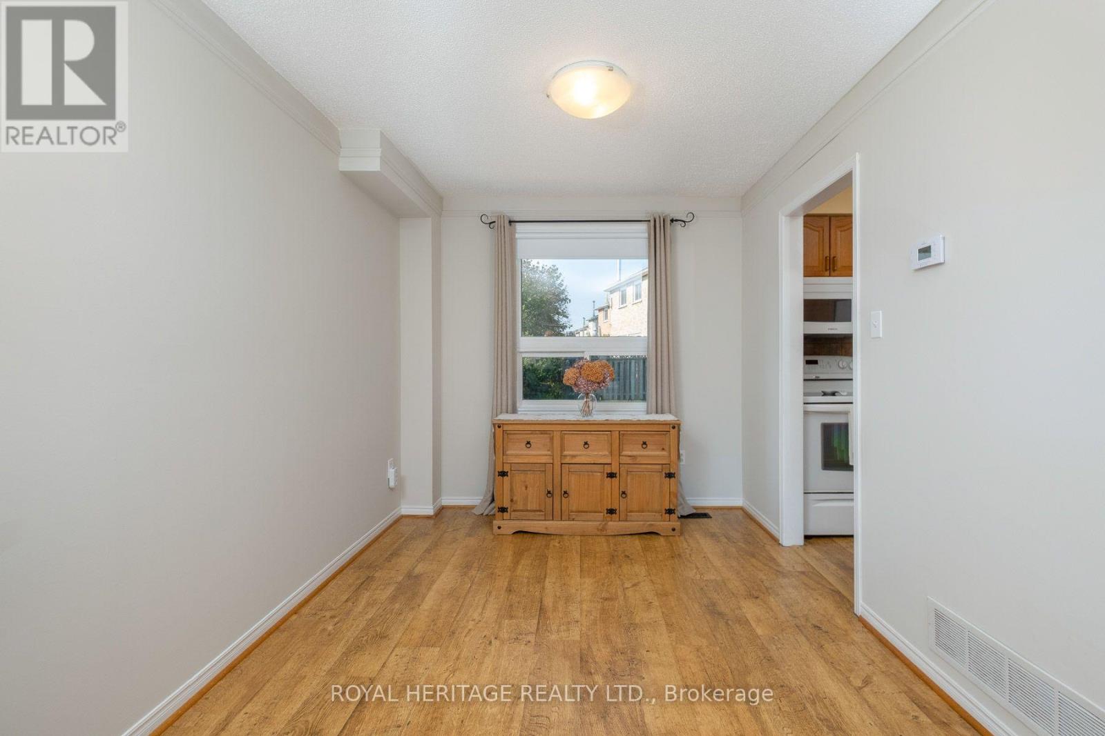 8 Dakin Drive Property Photo 21