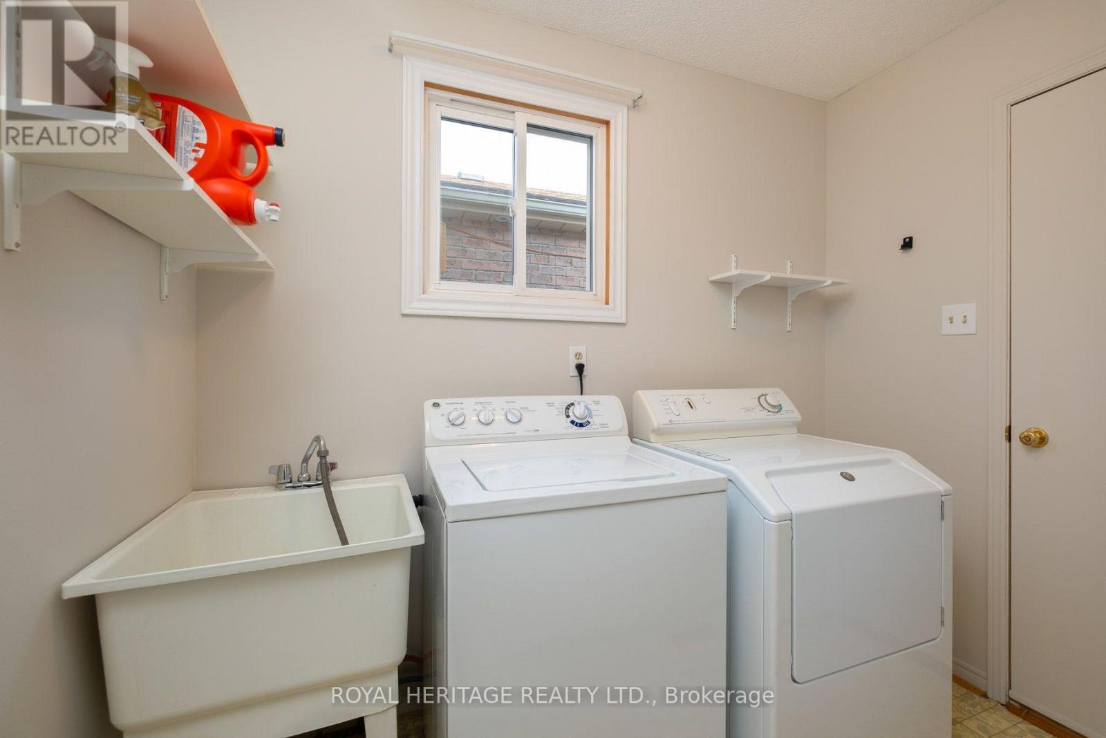 8 Dakin Drive Property Photo 23