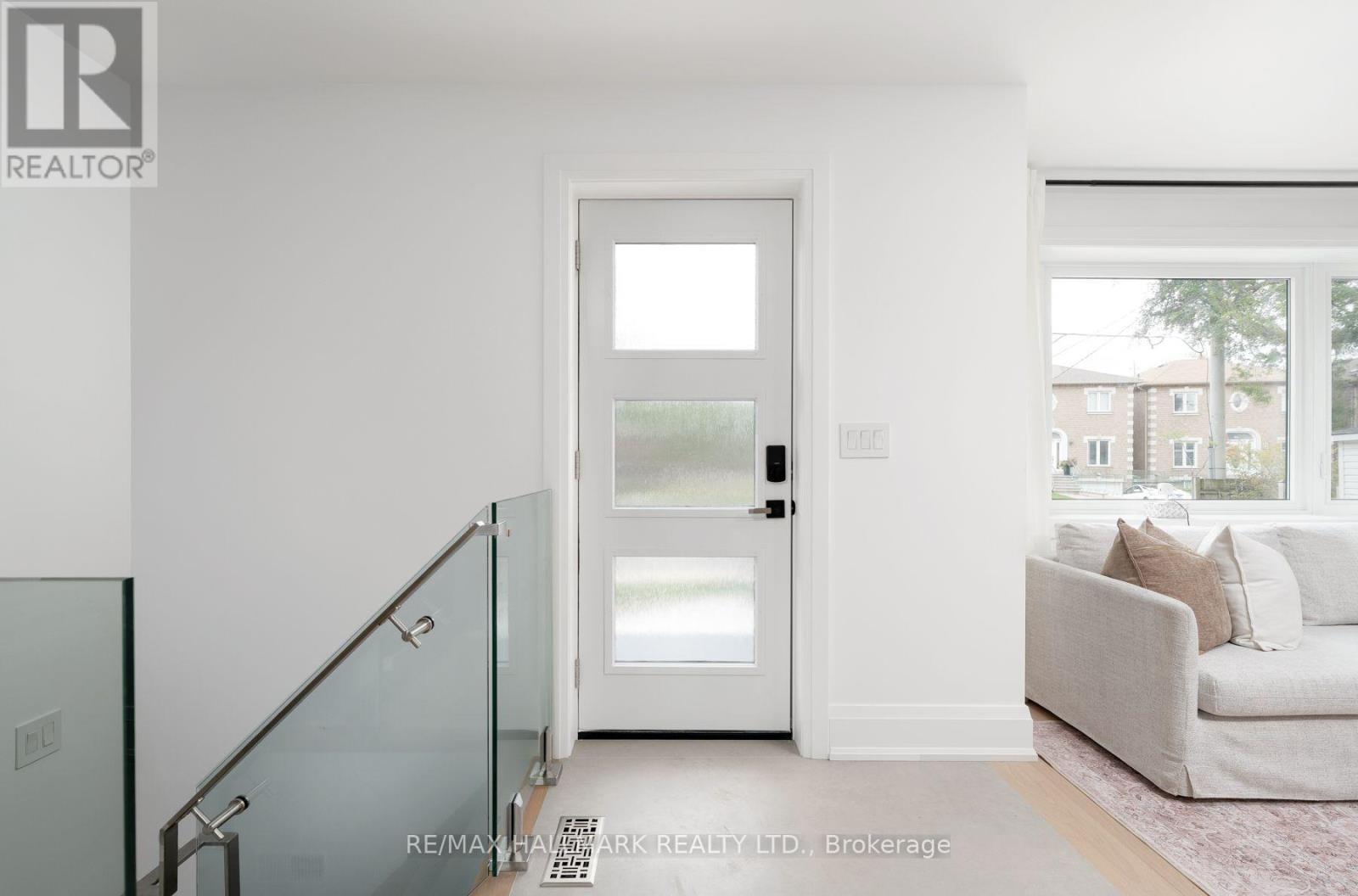 1075 Greenwood Avenue Property Photo 4