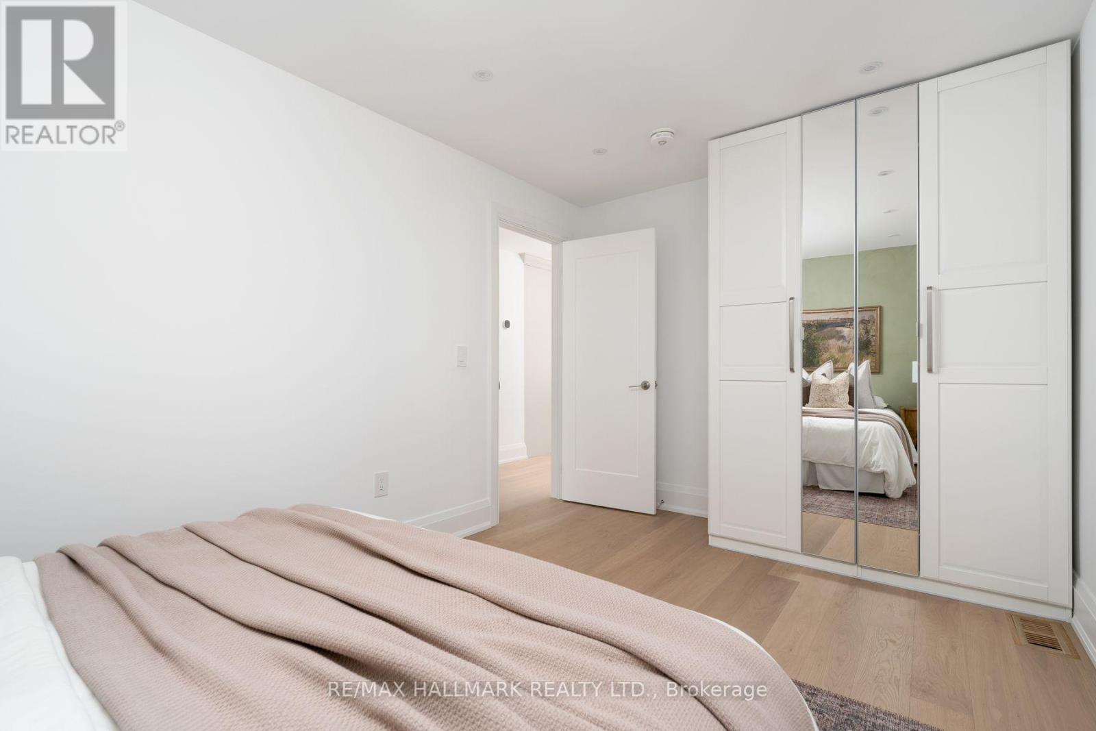 1075 Greenwood Avenue Property Photo 23